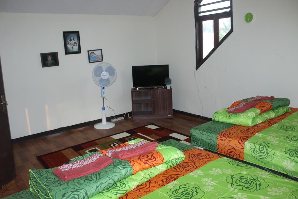 Riverrun Home Bogor Dış mekan fotoğraf