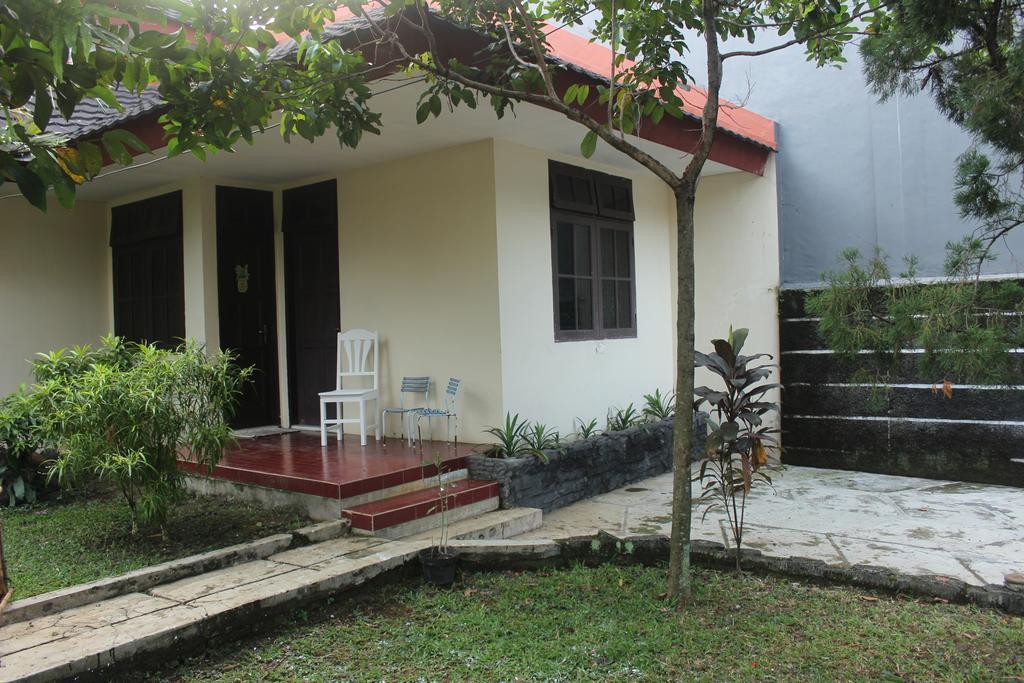 Riverrun Home Bogor Dış mekan fotoğraf