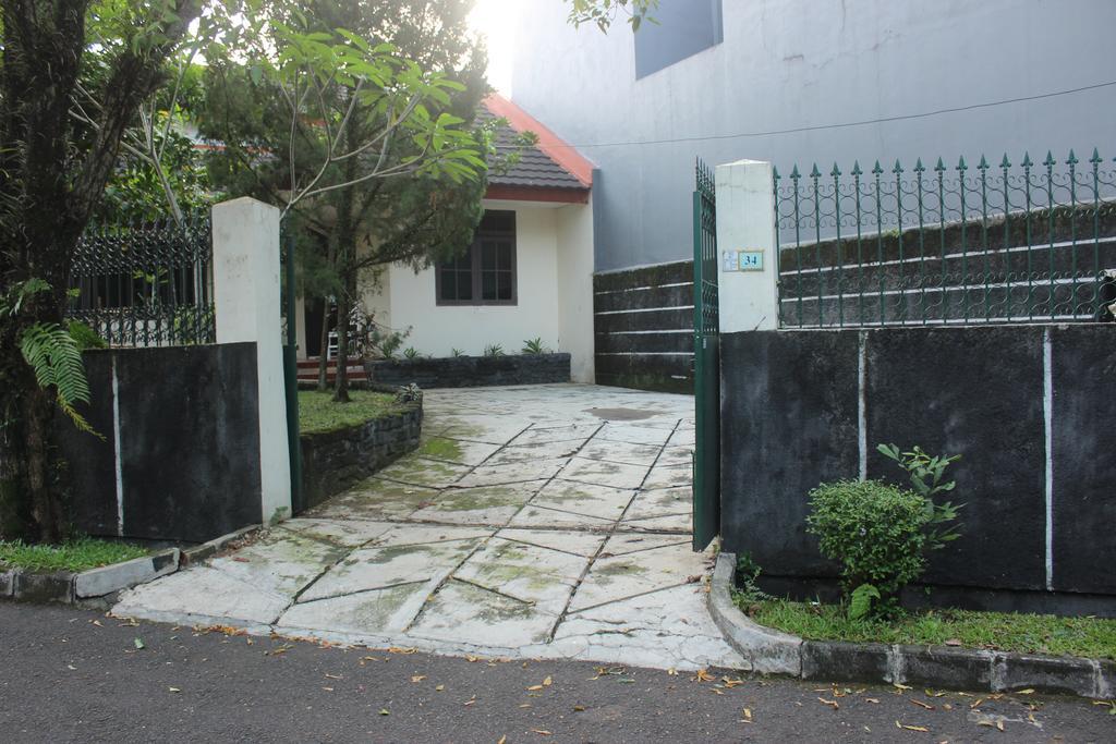 Riverrun Home Bogor Dış mekan fotoğraf